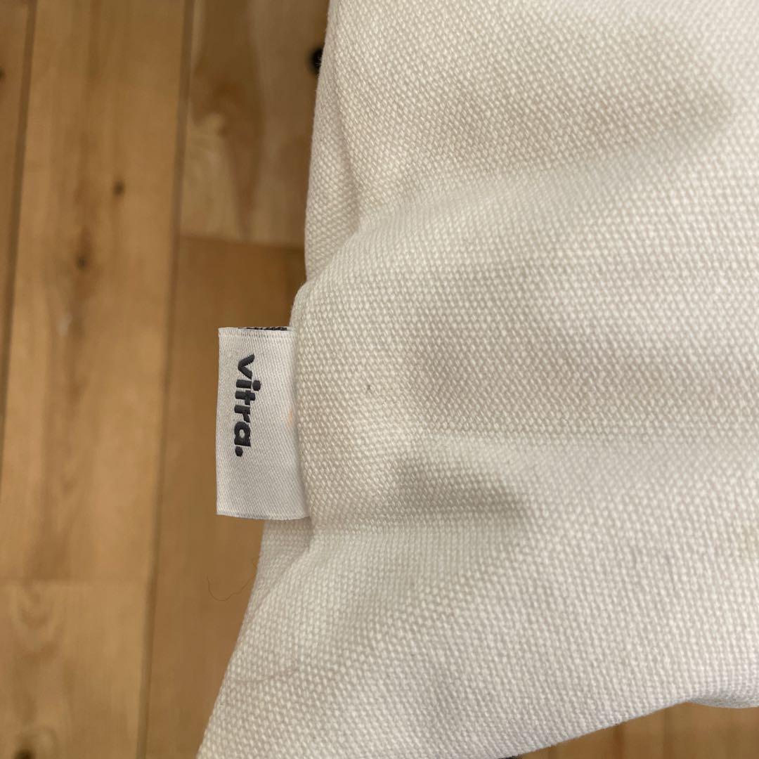 vitra アレキサンダージラルド　ハート　クッション