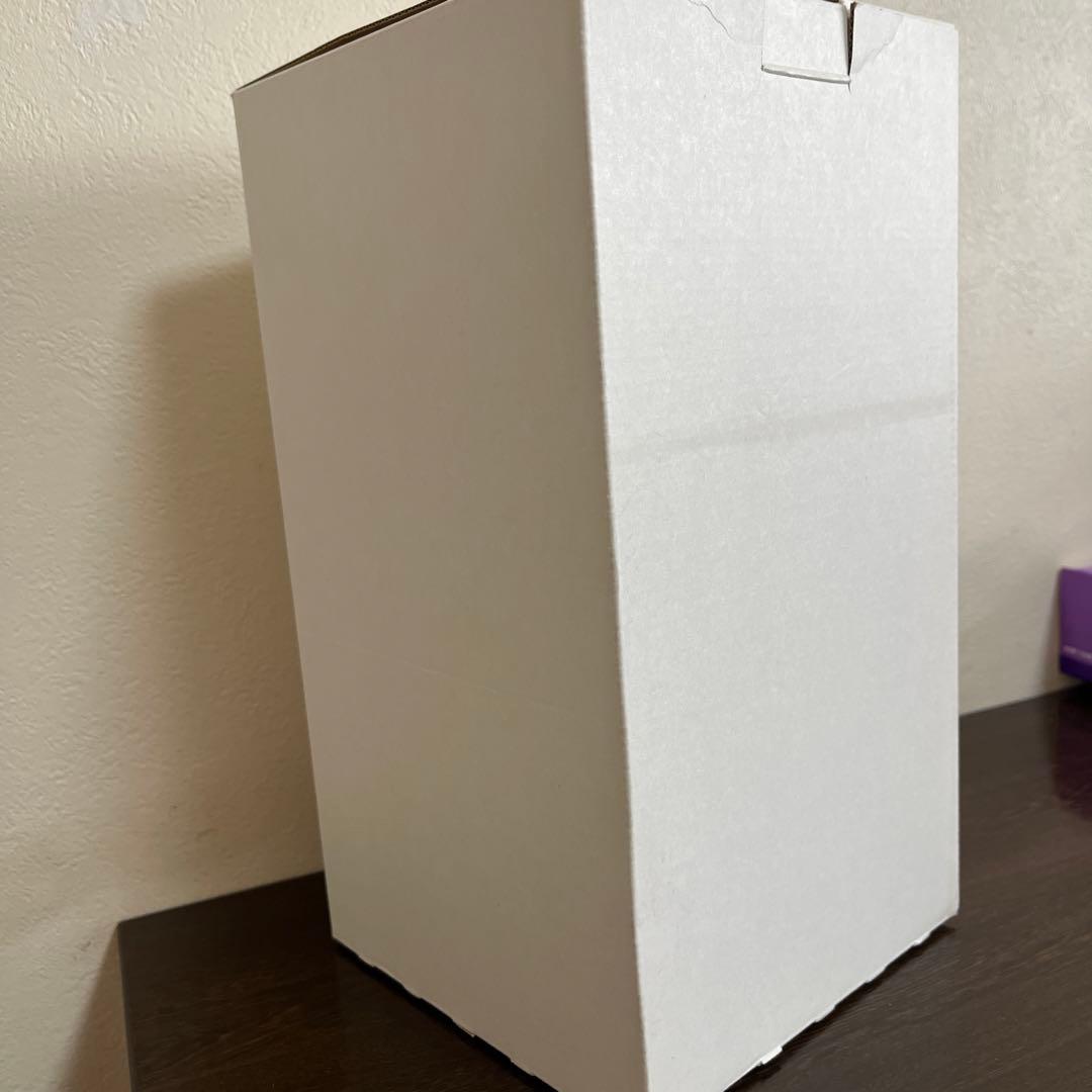 サントリーブランデー【九谷焼　千成型葡萄文】木箱、台座付き空瓶