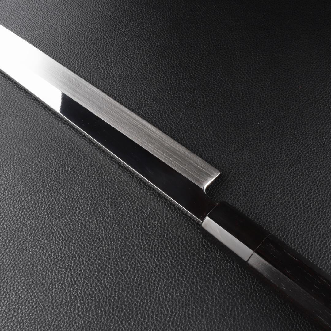 10825切付柳刃包丁 尺三刺身包丁鏡面仕上げ 刃は究極の切れ味黒檀黒水牛八角柄