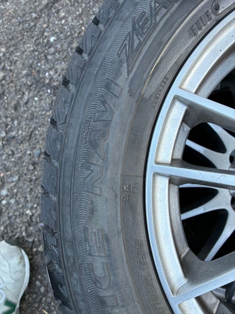 185/65R15スタッドレスタイヤアルミセット