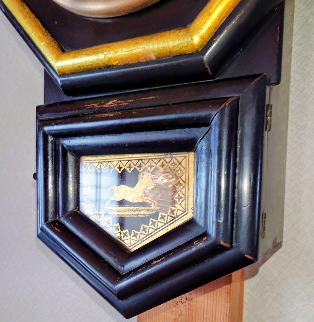 〈完動・美品〉愛知時計　漆塗り小型金縁八角ゼンマイ振り子時計