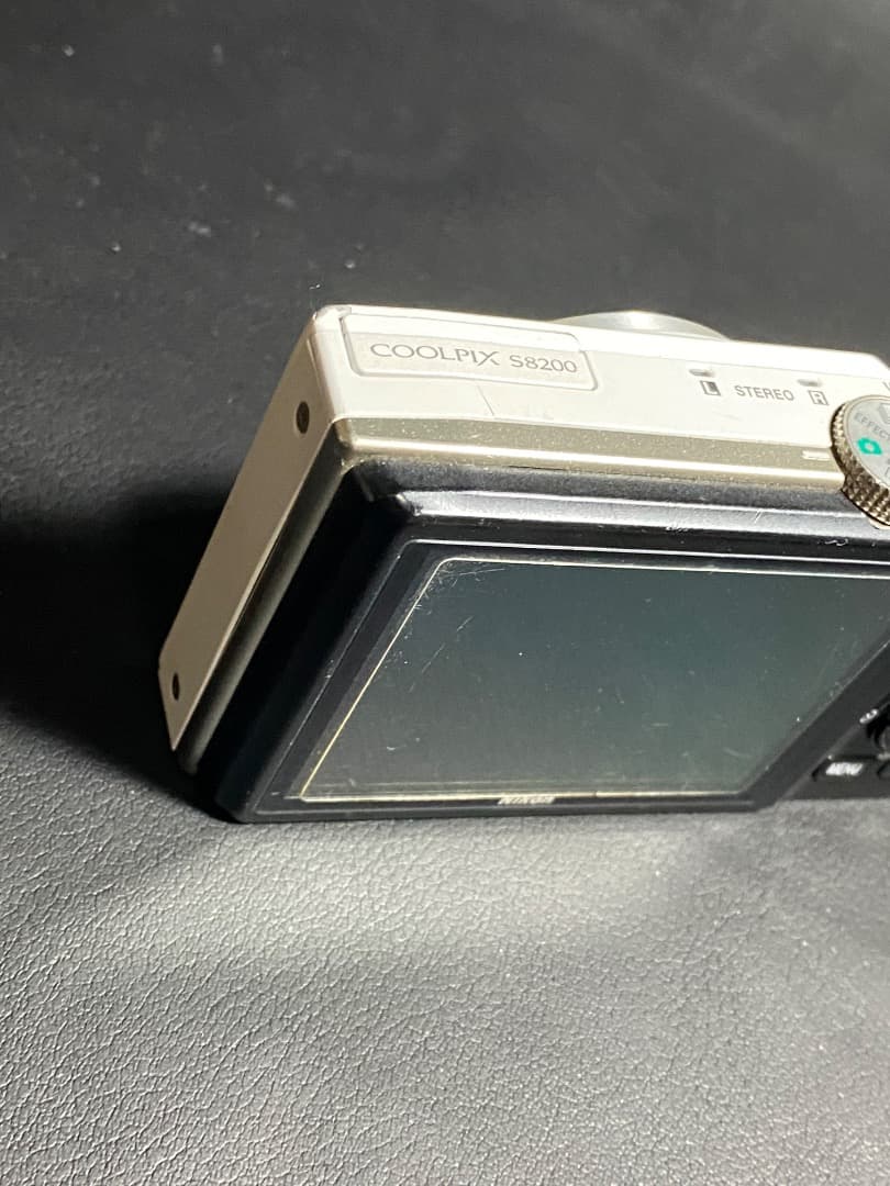 Nikon ニコン COOLPIX クールピクス S8200 ホワイト