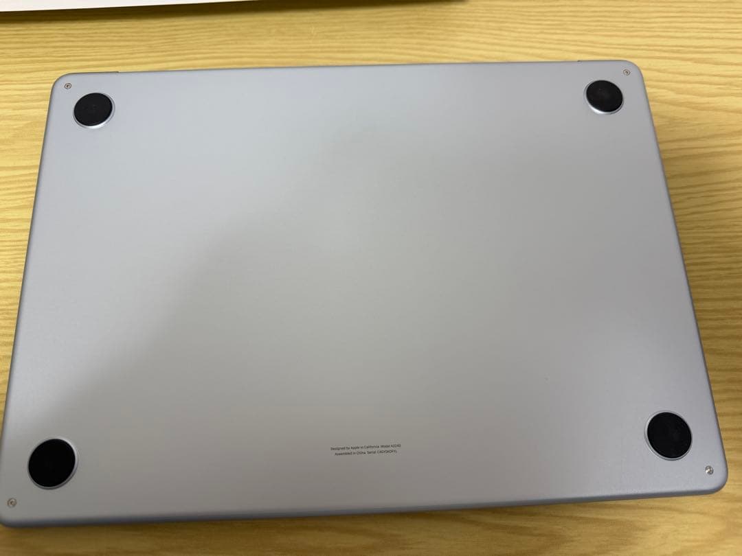 【極美品】2025年モデルMacBookAir m4 13インチ スカイブルー