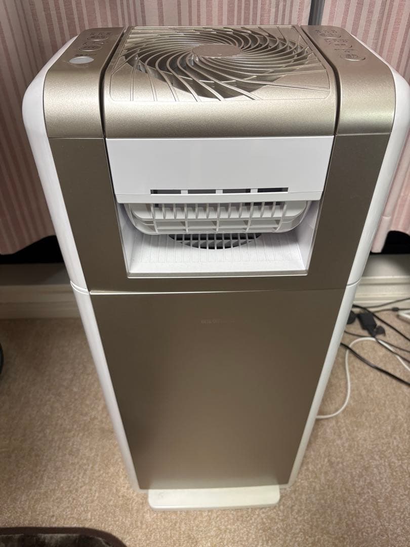 【アイリスオーヤマ】衣類乾燥除湿機　サーキュレーター