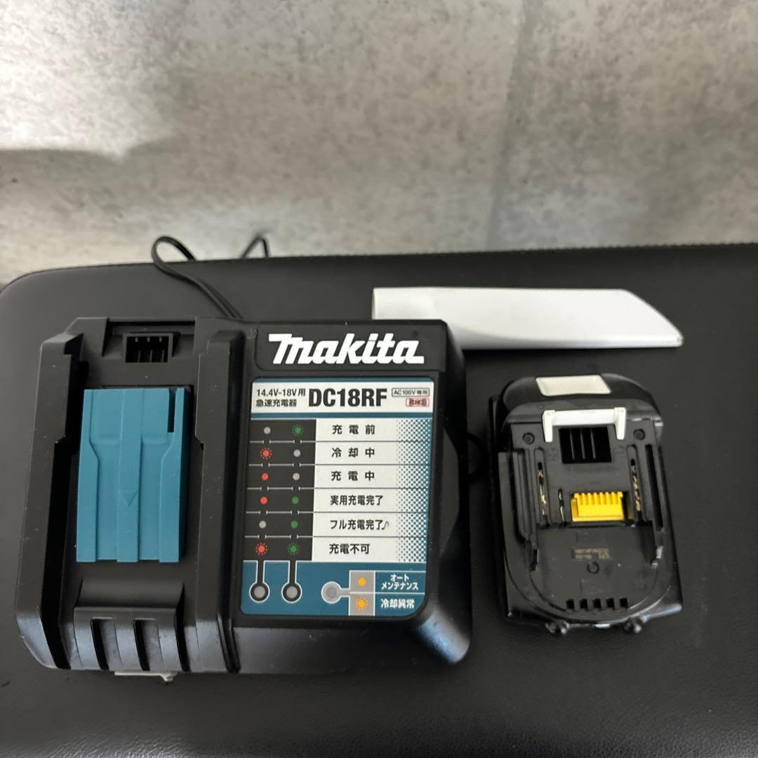 Makita マキタCL180FD中古コードレスクリーナー18V 掃除機