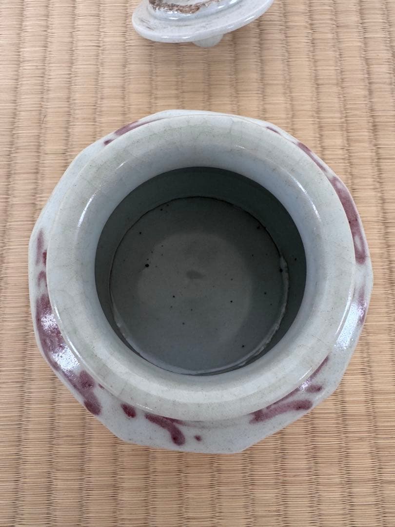 朝鮮古美術 李朝 白磁辰 高10.6cm 面取壷 白釉釉里紅花卉寿字 朝鮮古陶