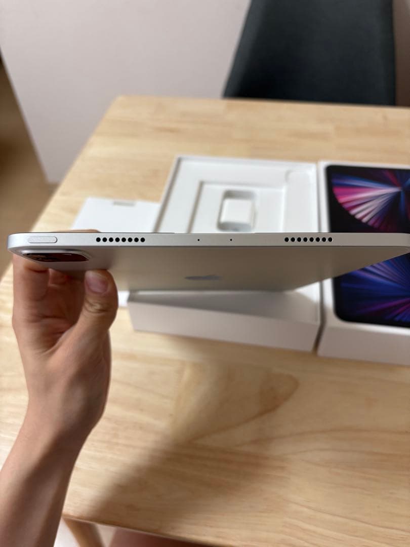 iPad Pro 11インチ第3世代　おまけ付き