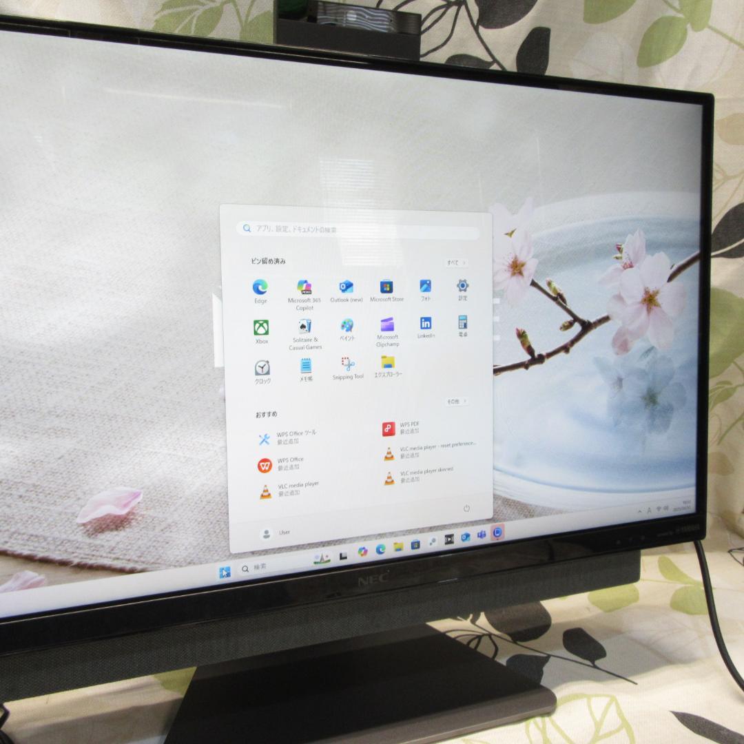 Win11公式対応8世代Corei5/メ16G/SSD/地BSCS/無線/カメラ