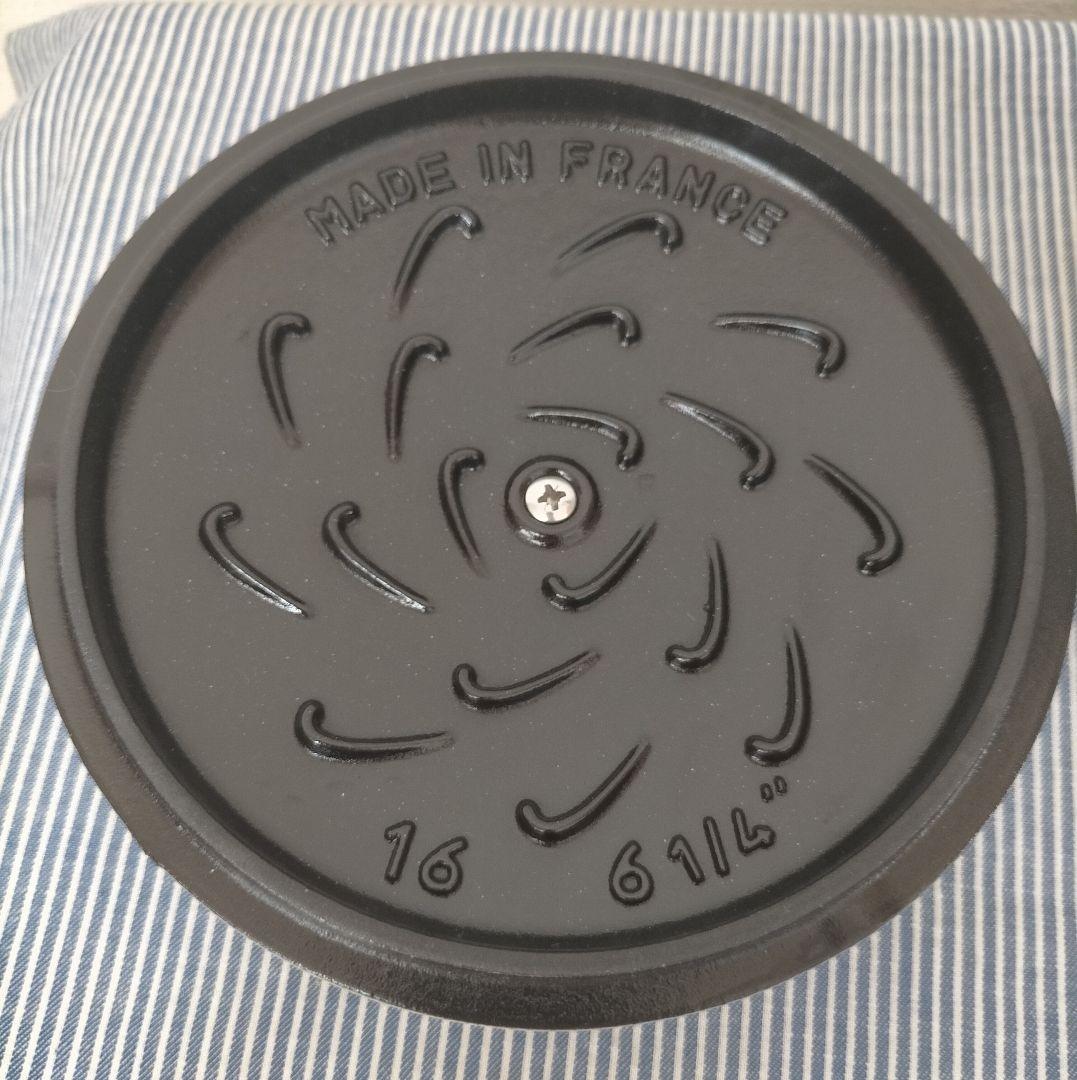 【未使用に近い】STAUB ラ・ココット de GOHAN M