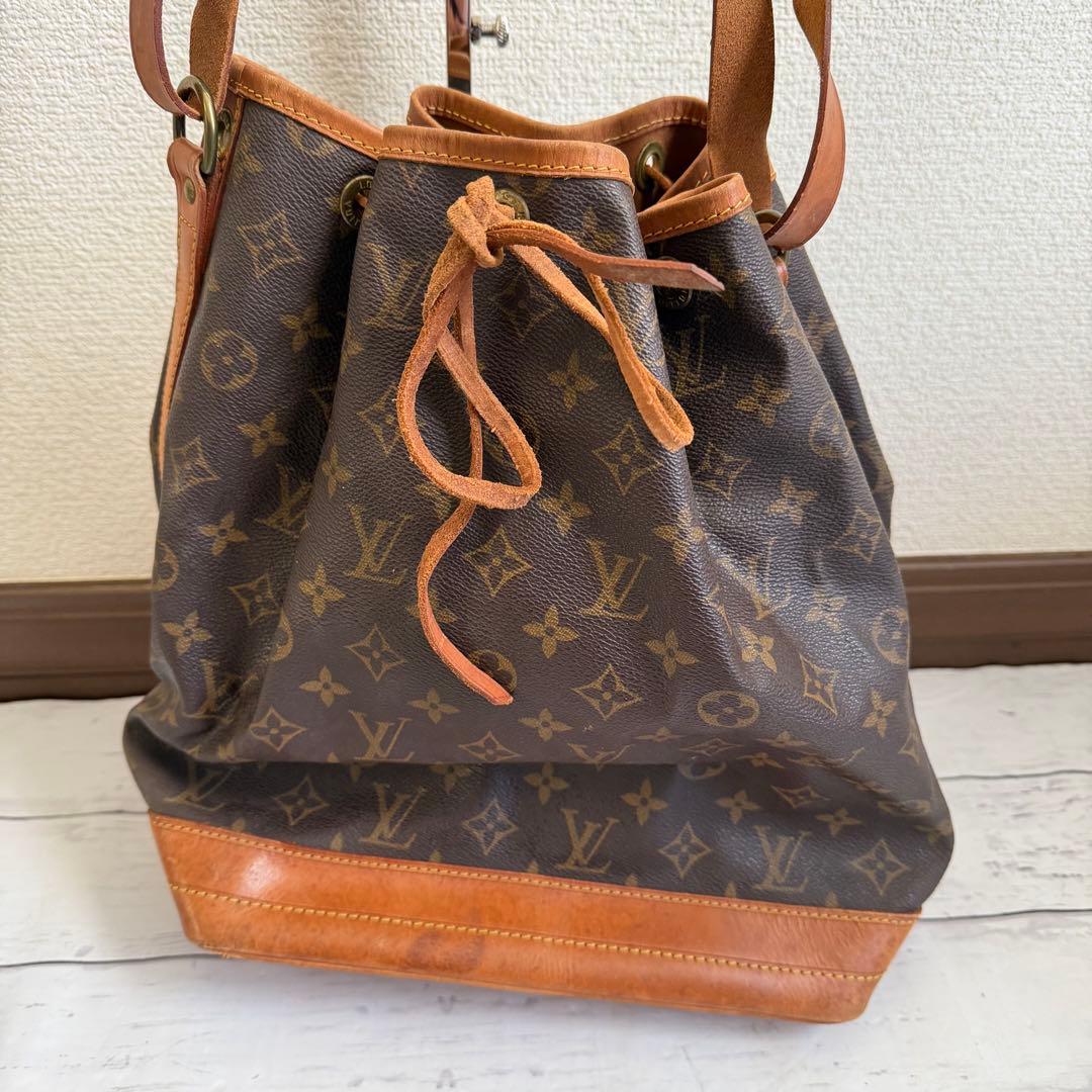 VUITTON ヴィトン　ショルダーバッグ　ノエ