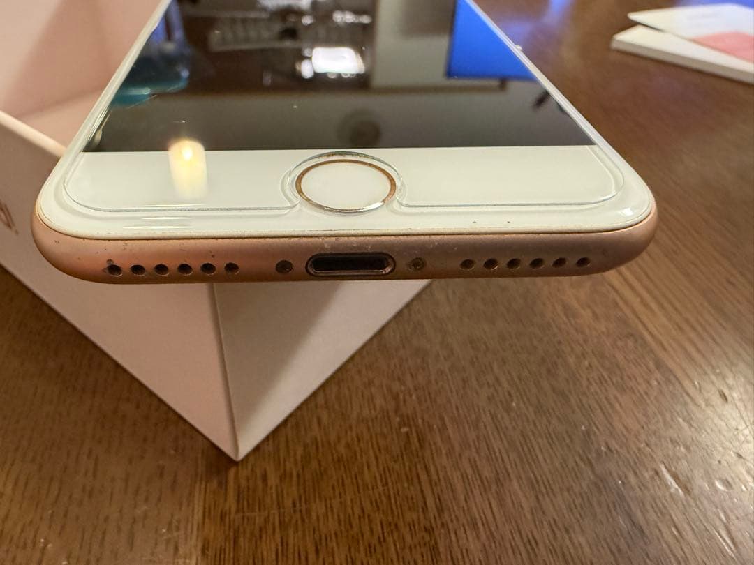 Apple iPhone 8 ゴールド 64GB バッテリー交換済み