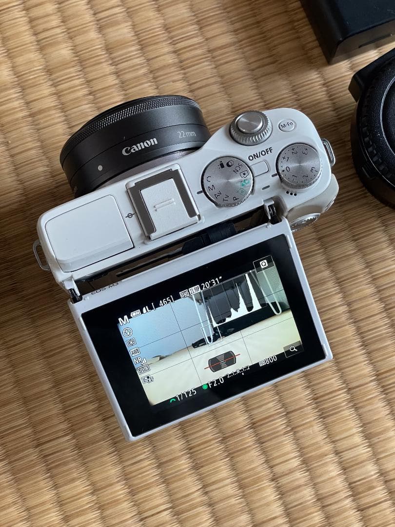Canon EOS M3 ホワイト｜レンズ2本｜EF-EOS M アダプター