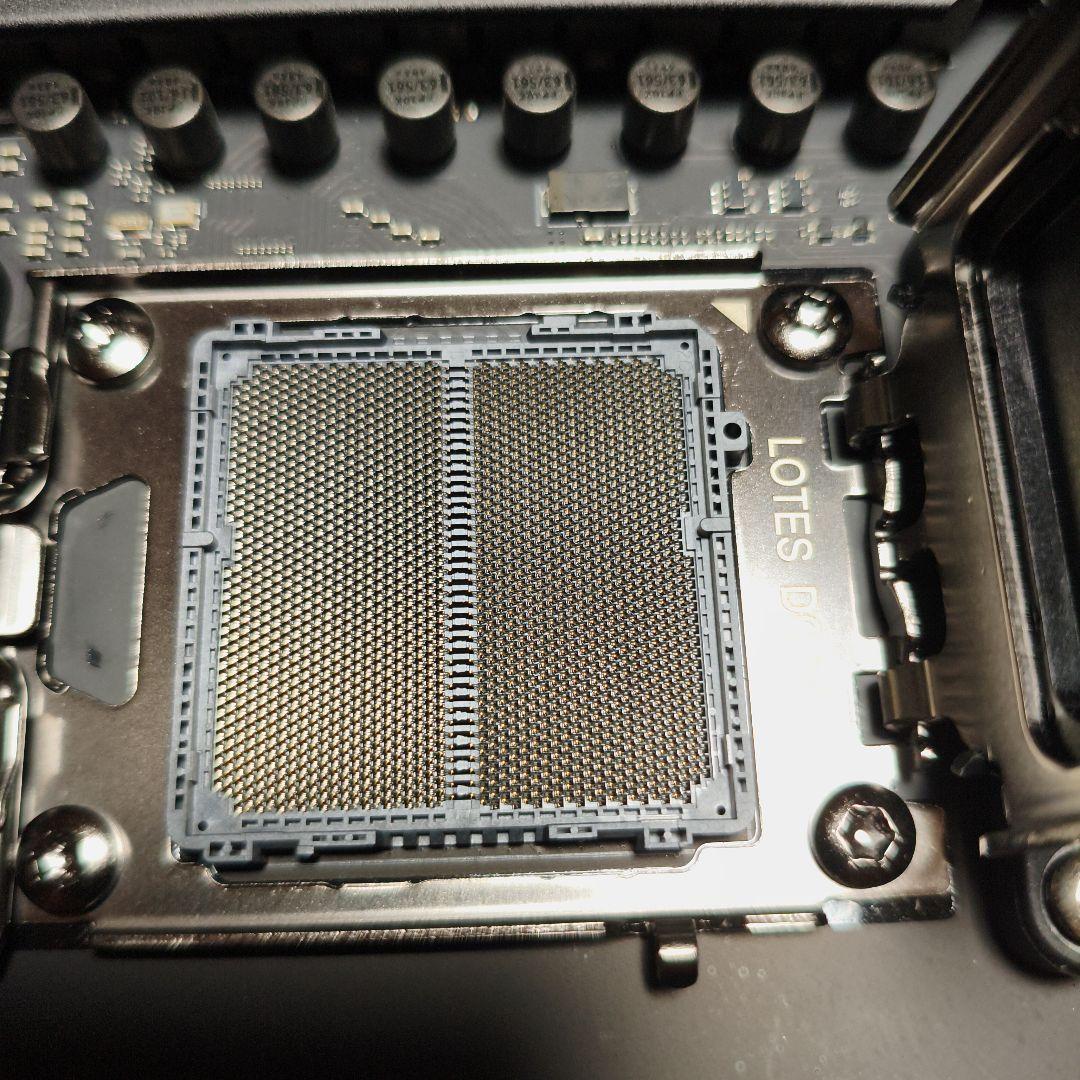 ASUS ROG CROSSHAIR X870E HERO マザーボード