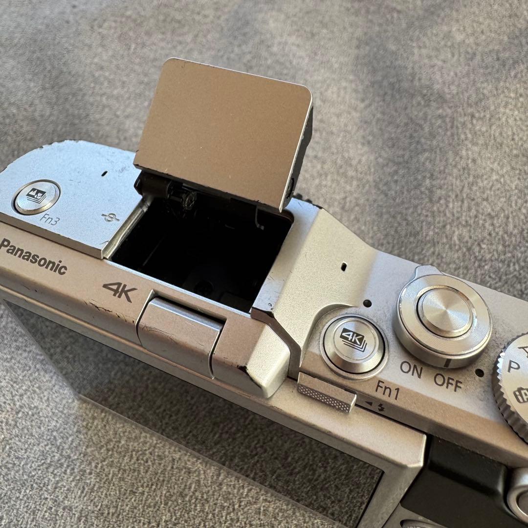 LUMIX DC-GF9 ダイヤル難あり