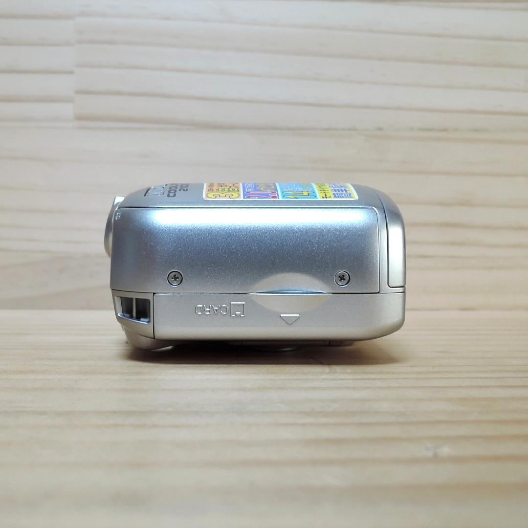 【美品】Nikon COOLPIX 2100 コンデジ カメラ　《動作確認済》