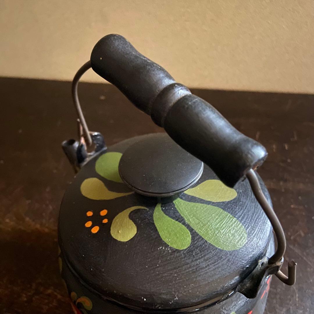 アンティーク　ケトル　琺瑯　ホーロー　小さなやかん　ハンドペイント
