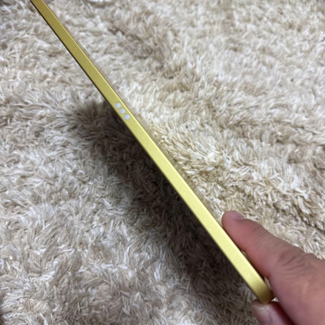 Apple iPad A2696 イエロー　64GB 10世代　訳アリ美品