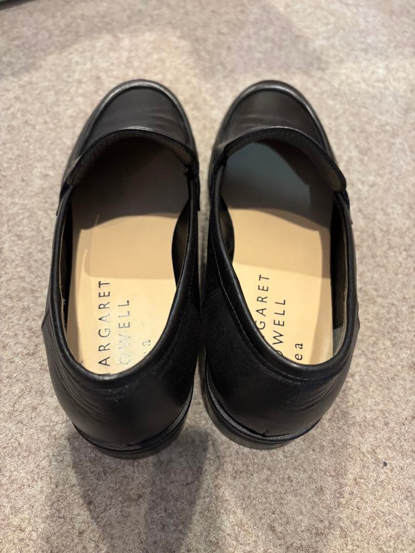 MARGARET HOWELL 黒 レザー ペニーローファー