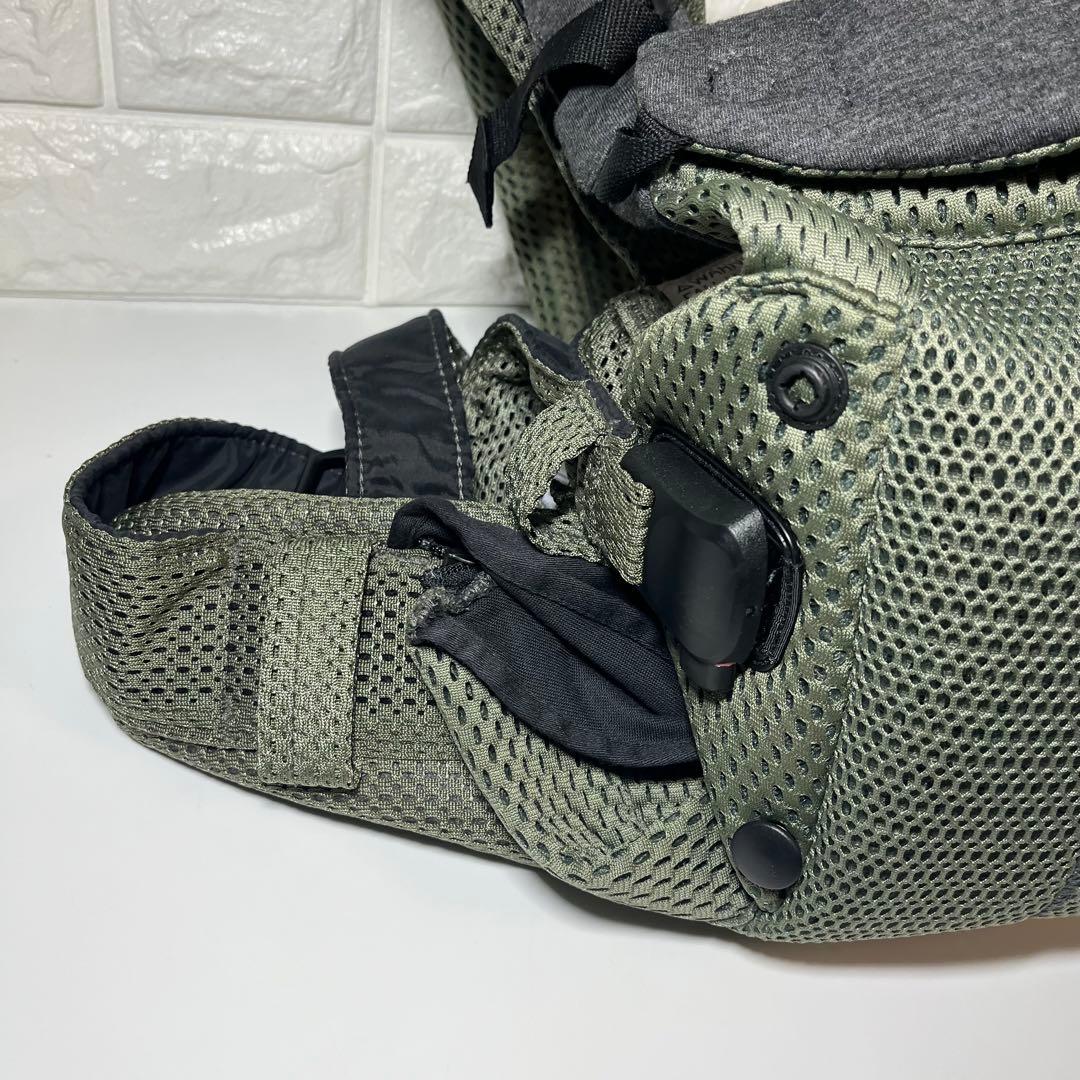 【良品】ベビービョルン　ハーモニー　抱っこ紐　シルバー　ダークグリーン