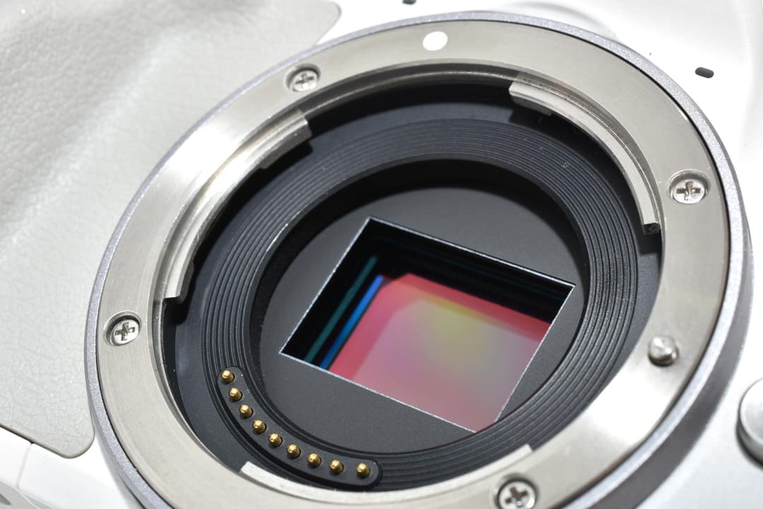 CANON EOS Kiss M ダブルズームキット C496