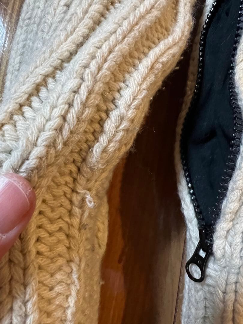 ストーンアイランド 30周年中綿入りニットアウター　Mサイズ