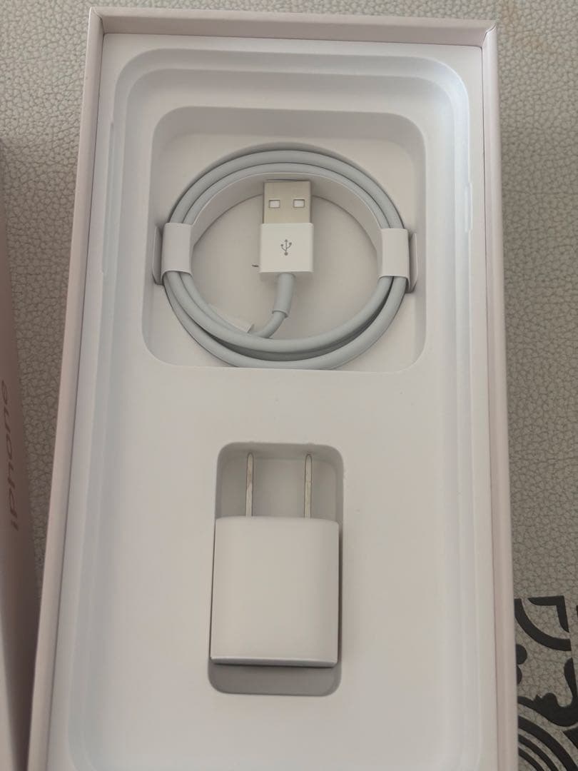 携帯電話本体 iPhone8Plus 256GB