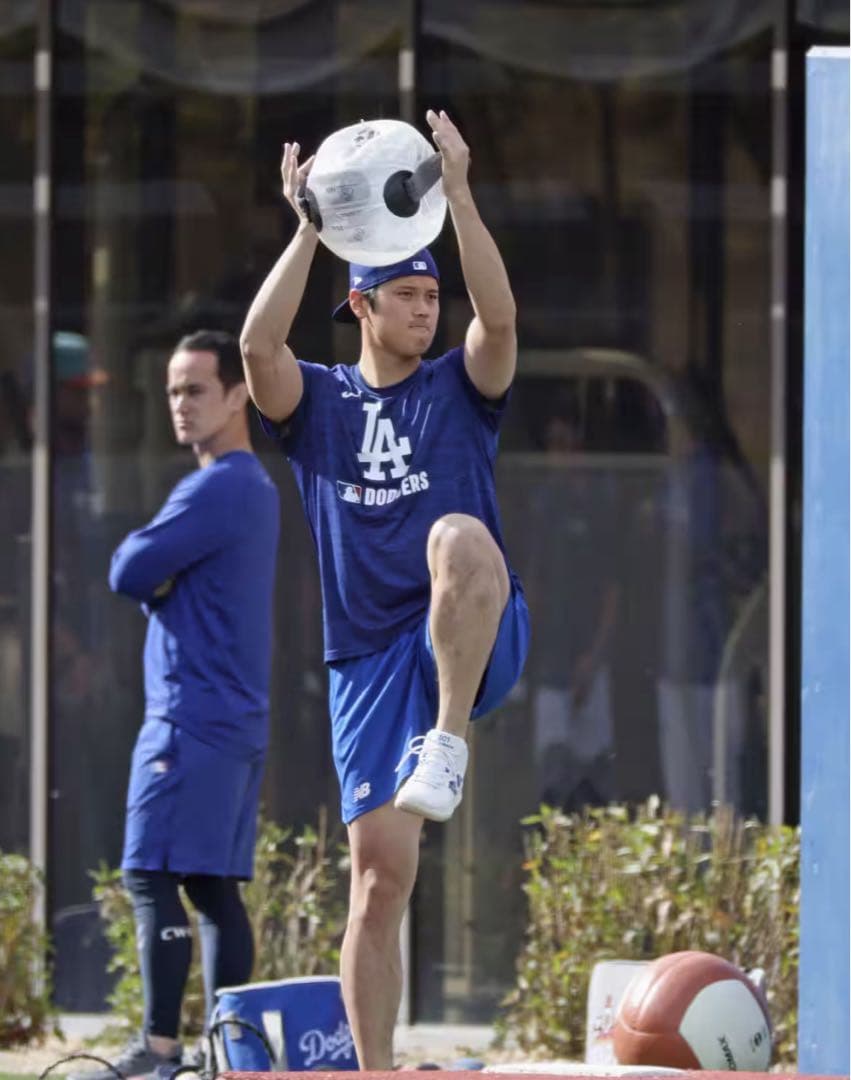 ドジャース 練習時選手着用品 Tシャツ サイズM 正規品 新品未使用