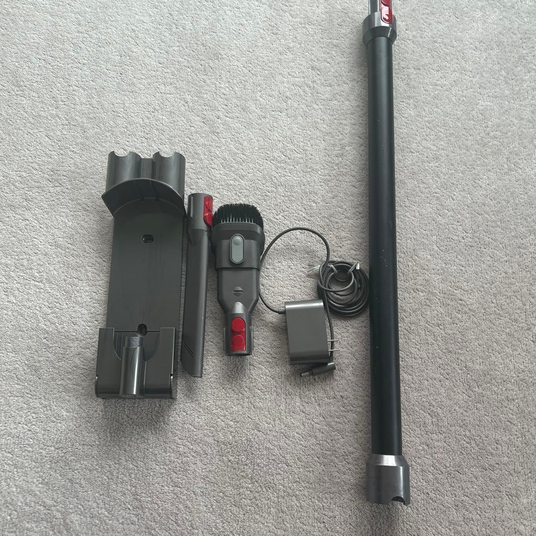 ダイソン V7 SV11 コードレスクリーナー一式　ダイレクトドライブ