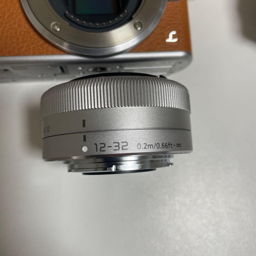 LUMIX G ダブルレンズ　ブラウンDMC-GF7