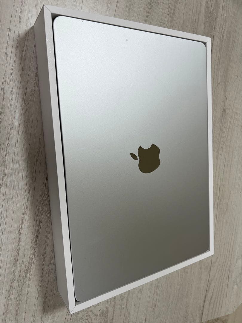 Apple MacBook Air シルバー M2 8GB 512GB