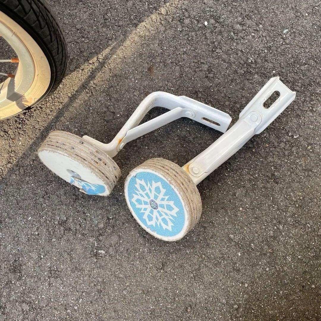 け*い様 アナと雪の女王 幼児用自転車　16インチ　サイクルハウス保管　補助輪