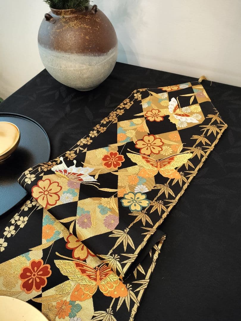 ルブの森★　A619★逸品‼️高級全通帯‼️ひな祭り‼️テーブルランナー