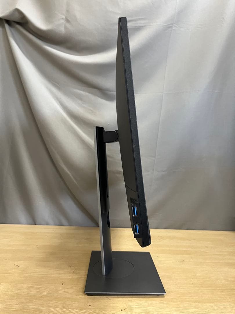 dell P2319H 23インチ液晶モニター　回転機能高さ角度調整