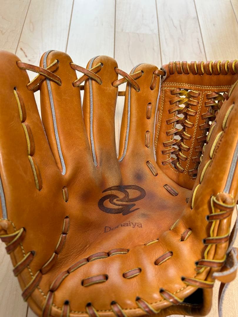ドナイヤ　 軟式野球グローブ