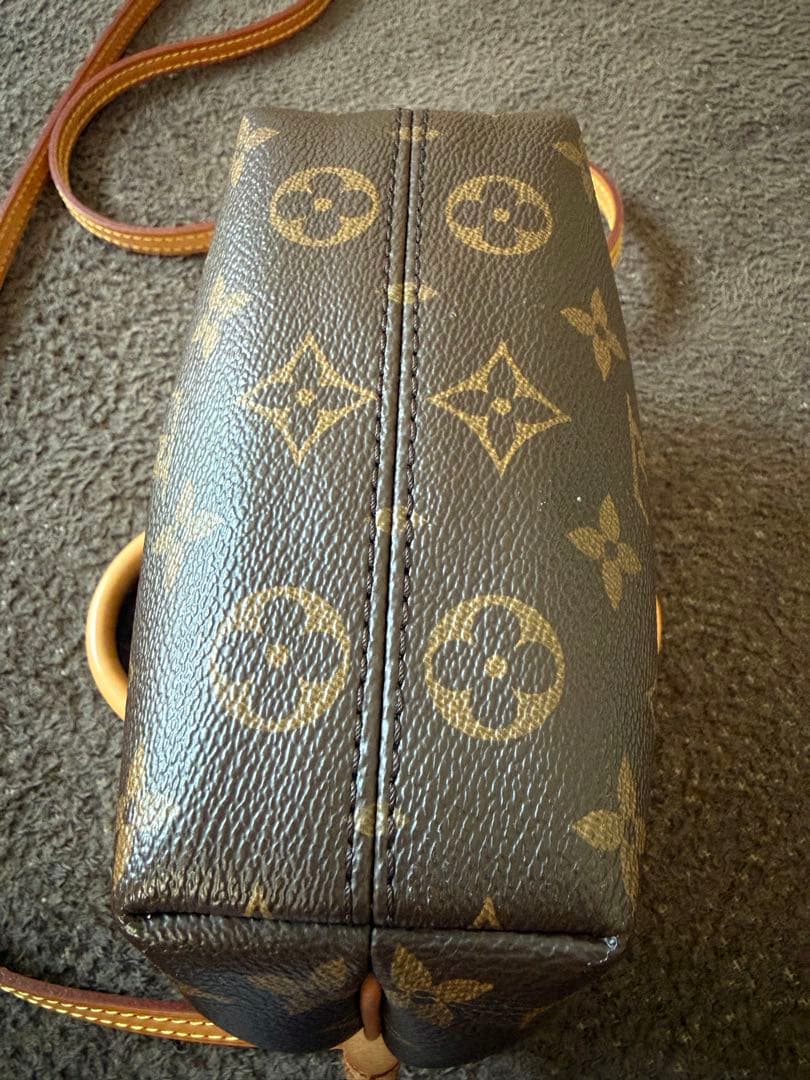 Louis Vuitton モノグラムショルダーミニバッグ