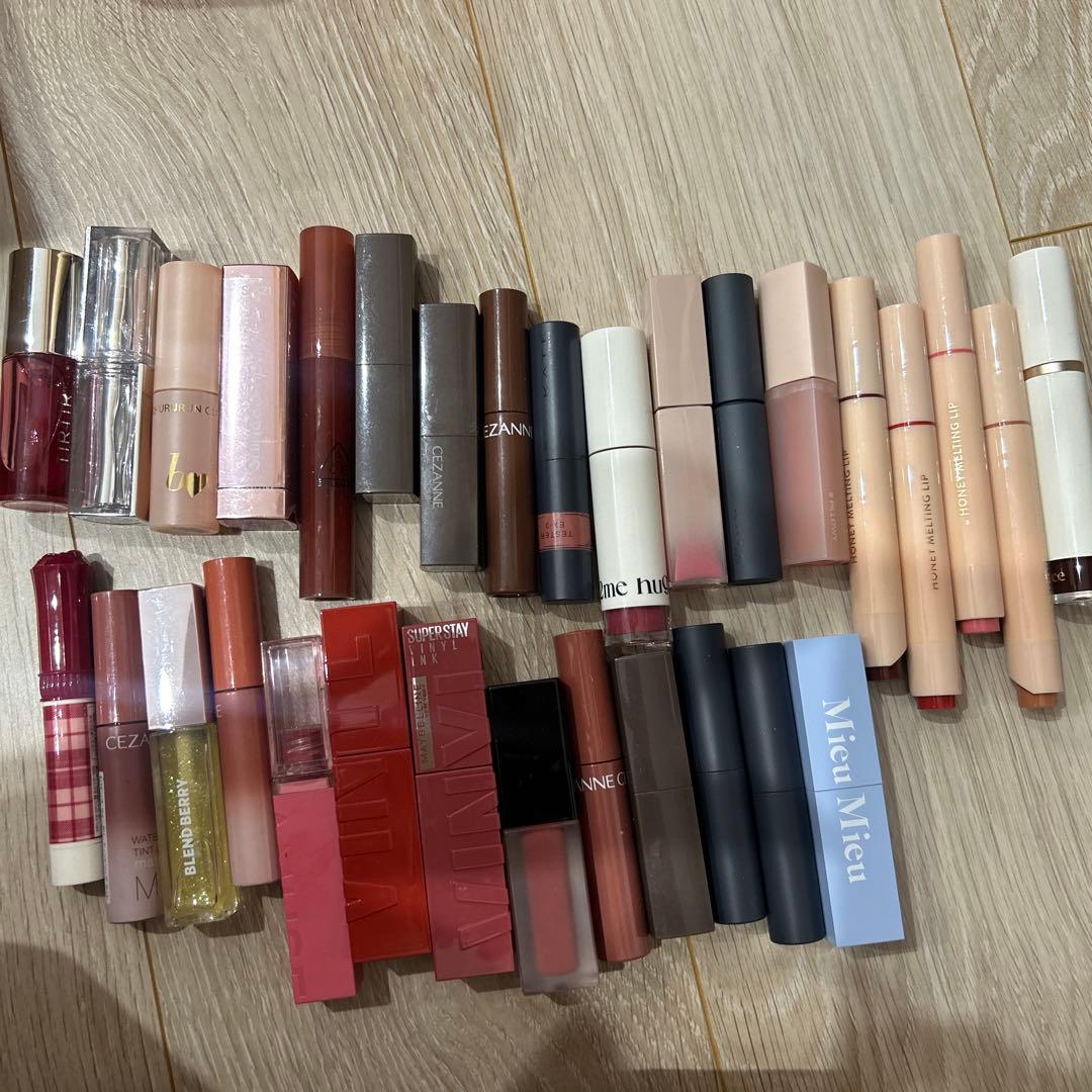 プチプラ、韓国リップまとめ売り　135点