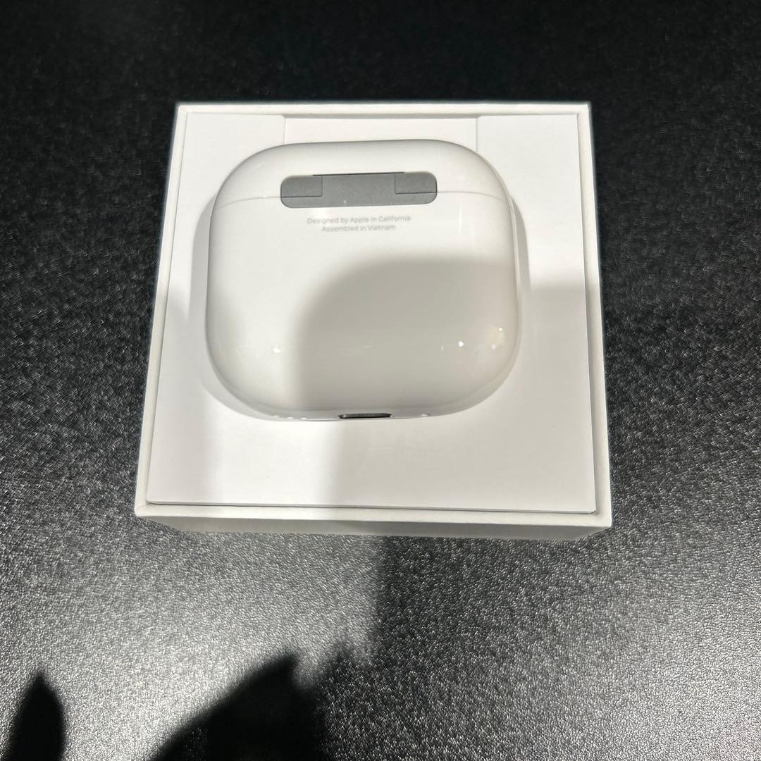 AirPods 4 本体 アクティブノイズキャンセリング ケースと掃除セット