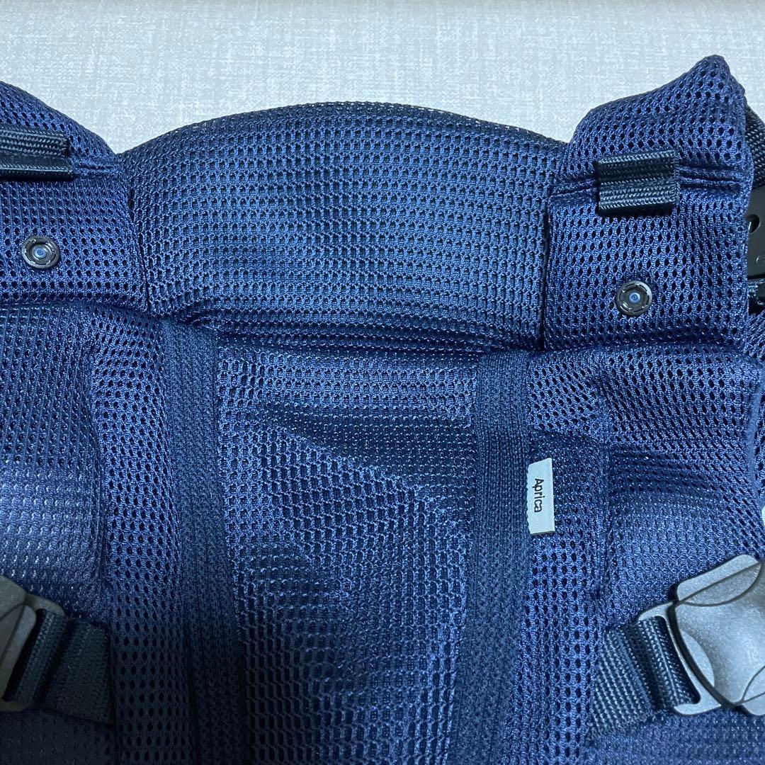 Aprica ラクリス　ネイビー　抱っこ紐
