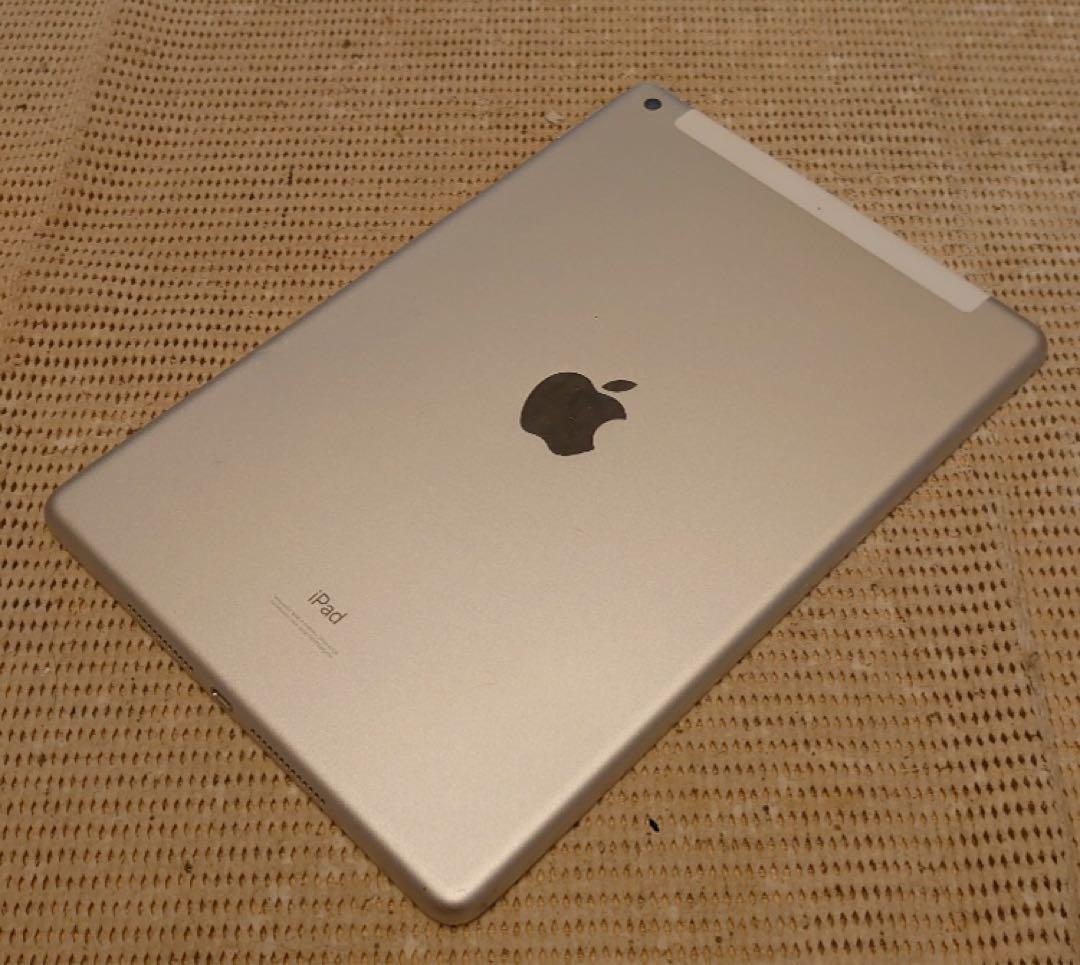 完動品SIMフリーiPad第8世代(A2429)本体32GB送料込MQ1KN