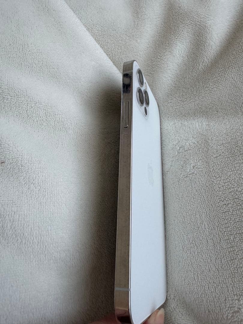 ns0214 iPhone12 Pro 128GB シルバー