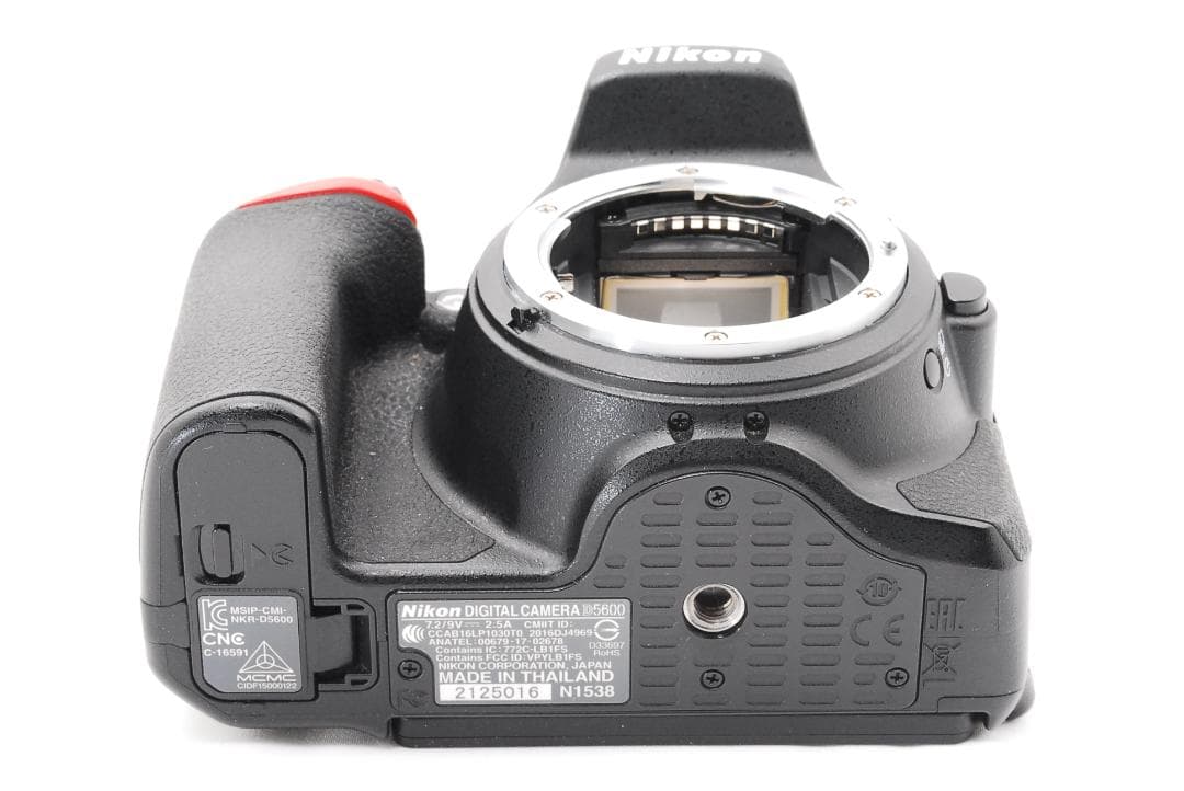 シャッター数2873回 Nikon D5600 ダブルレンズセット