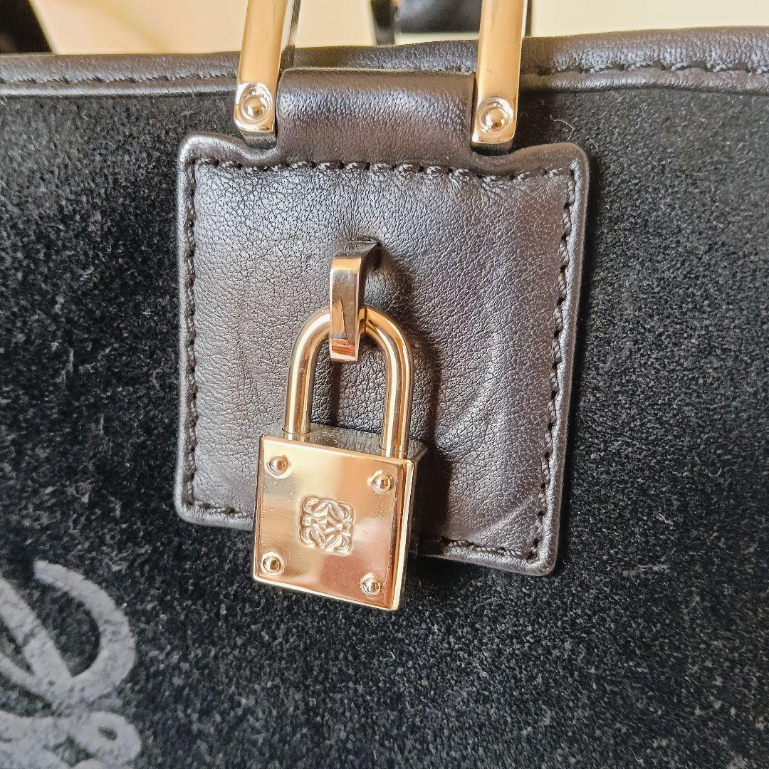 LOEWE アマソナ 28　スエード　ブラック　黒