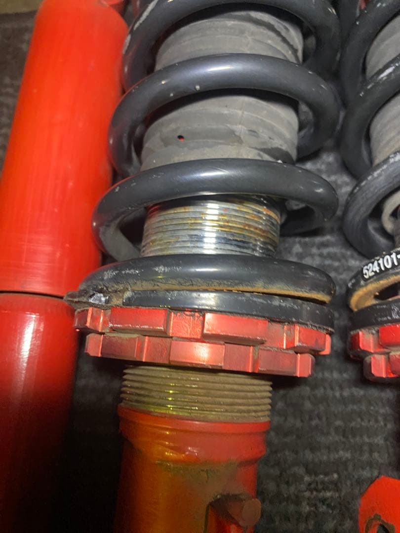 た*し様 赤いショックアブソーバーセット 524-101-6600M