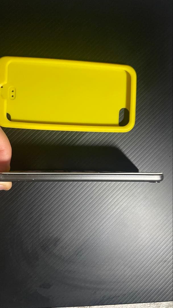 【最終モデル】iPod touch 第7世代 32GB 予備バッテリとケース付き