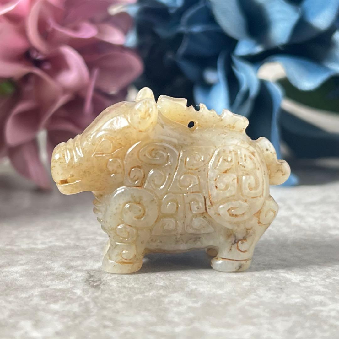 白玉饕餮文根付　提物 吊坠上衣　塑像　老玉　古玉