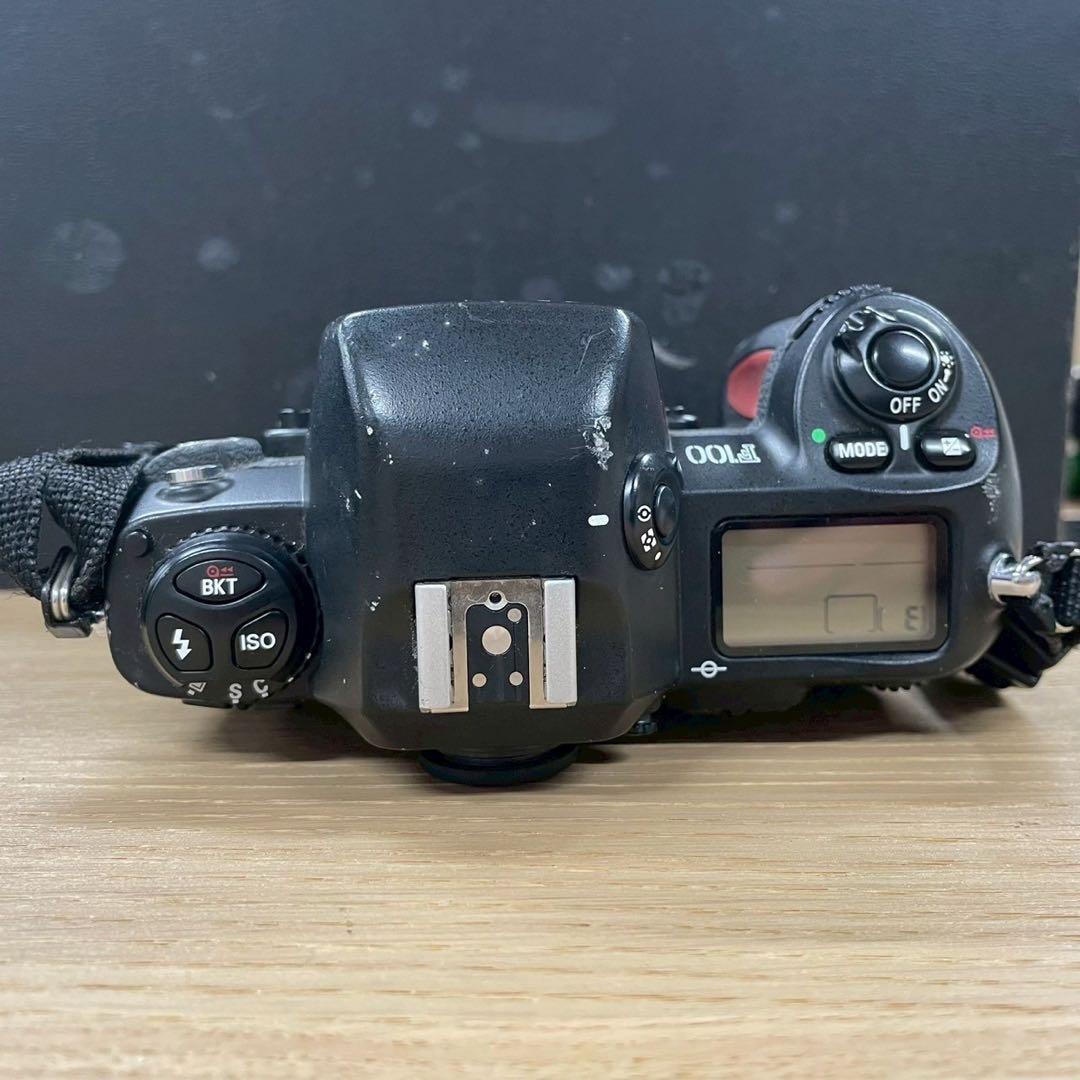 Nikon F100 フィルムカメラ ニコン 一眼レフカメラ WW239