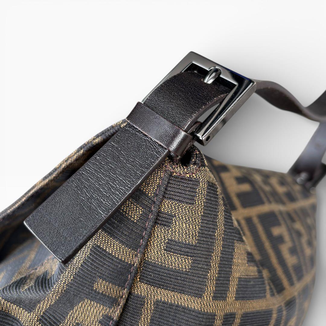 FENDI フェンディ マンマバケット ワンショルダーバッグ ズッカ柄 美品