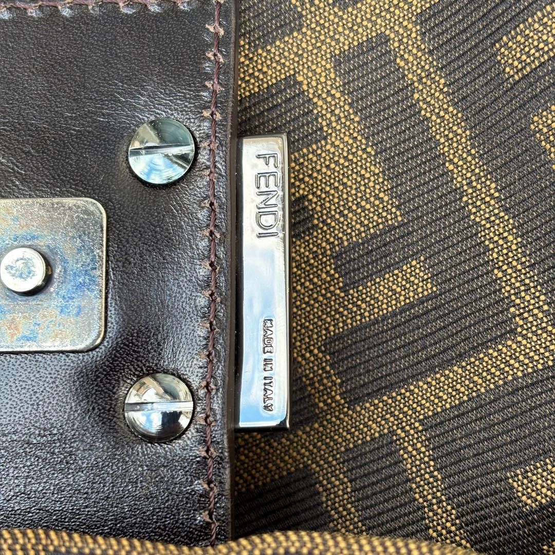 FENDI フェンディ マンマバケット ワンショルダーバッグ ズッカ柄 美品