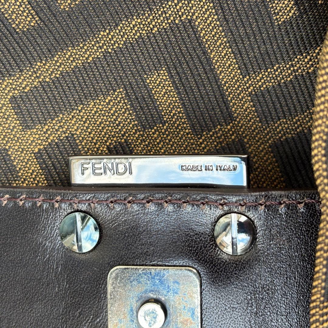 FENDI フェンディ マンマバケット ワンショルダーバッグ ズッカ柄 美品