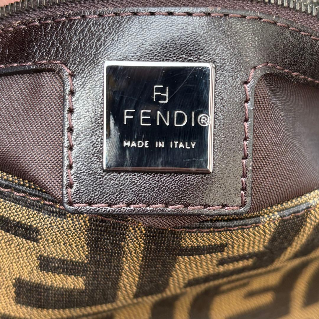 FENDI フェンディ マンマバケット ワンショルダーバッグ ズッカ柄 美品